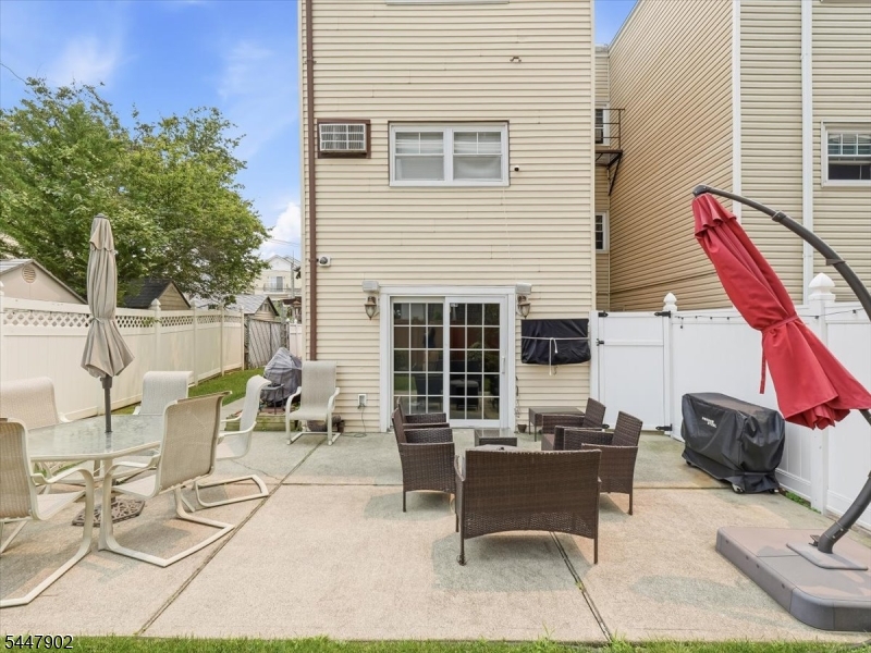 199 Avenue A Property Photo 5