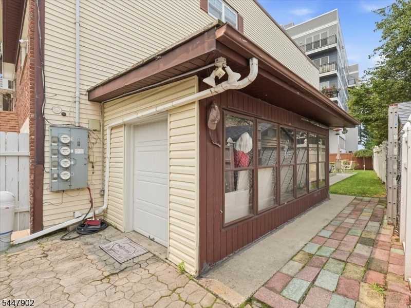199 Avenue A Property Photo 9