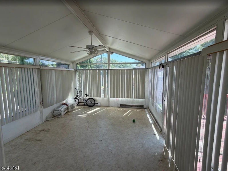 2801 Dewitt Ter Property Photo 5