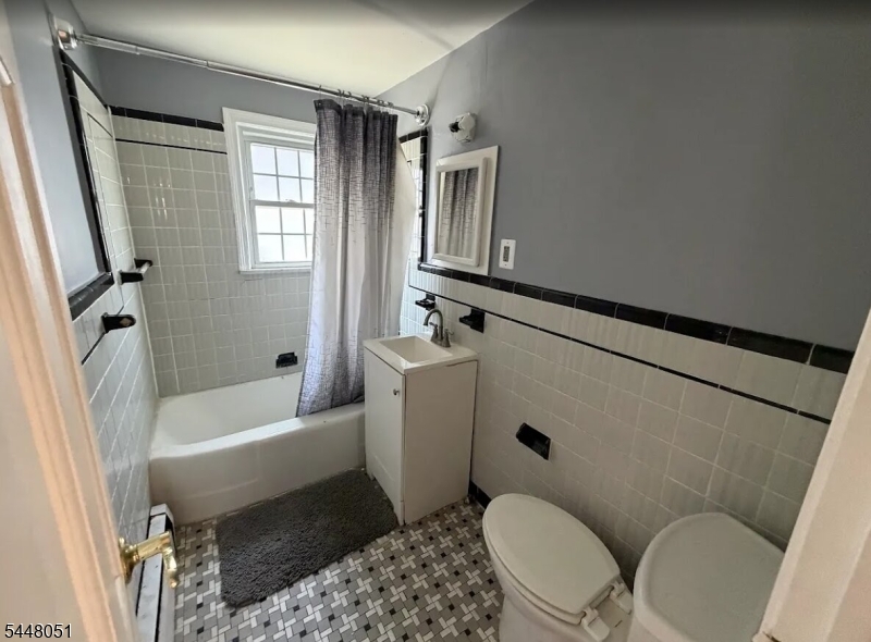 2801 Dewitt Ter Property Photo 6