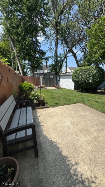 1 Guenther Pl Property Photo 2