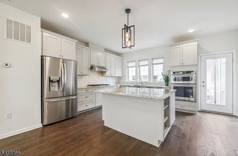 4 Braeburn Ct Property Photo 2