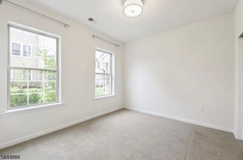 4 Braeburn Ct Property Photo 5