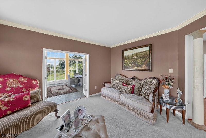 3 Surrey Way Property Photo 14