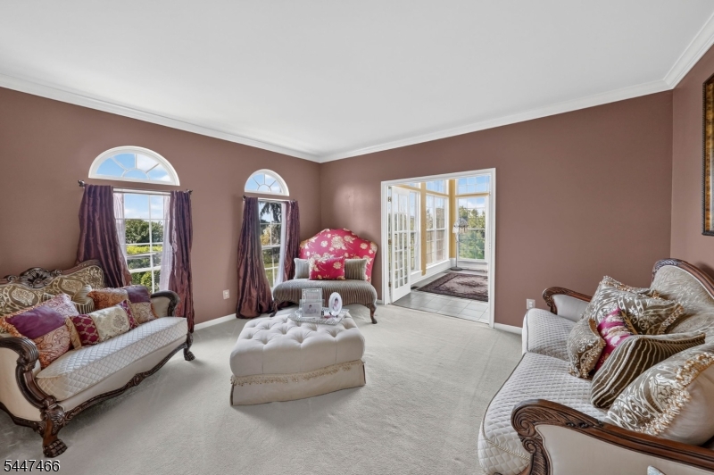 3 Surrey Way Property Photo 15