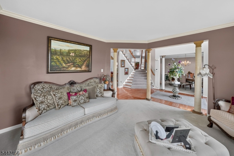 3 Surrey Way Property Photo 16
