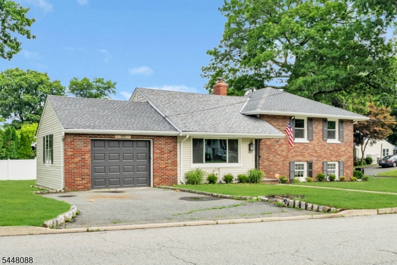 102 Wiltop Rd Property Photo 2