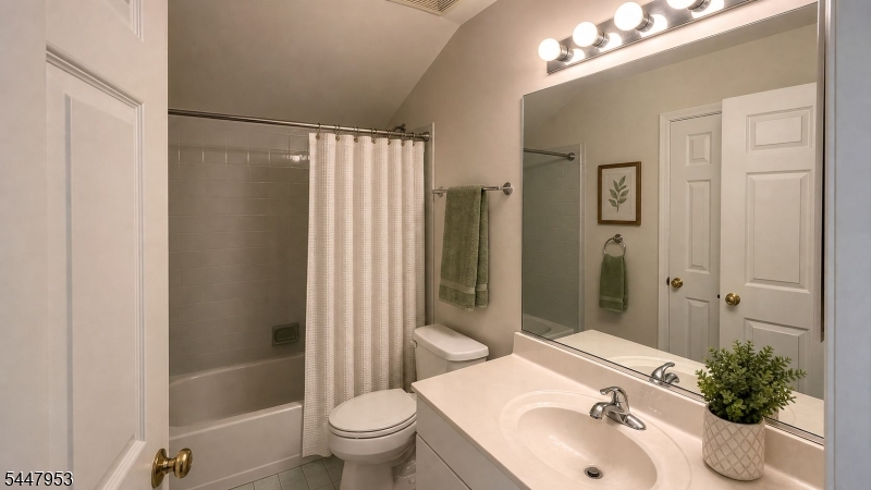 21 Yale Ter Property Photo 7