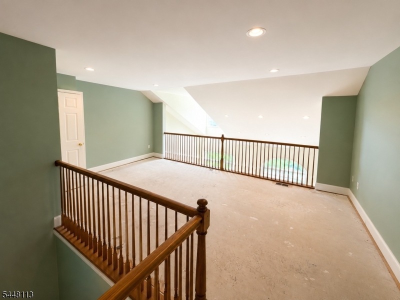 810 Firethorn Dr E2 Property Photo 9