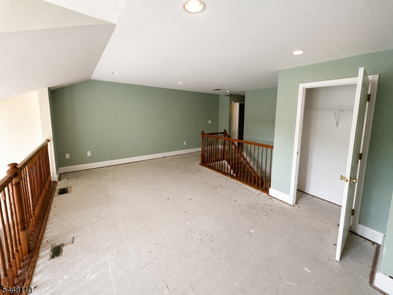 810 Firethorn Dr E2 Property Photo 10