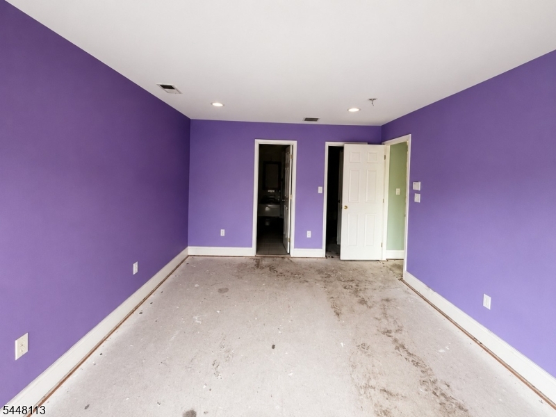 810 Firethorn Dr E2 Property Photo 15