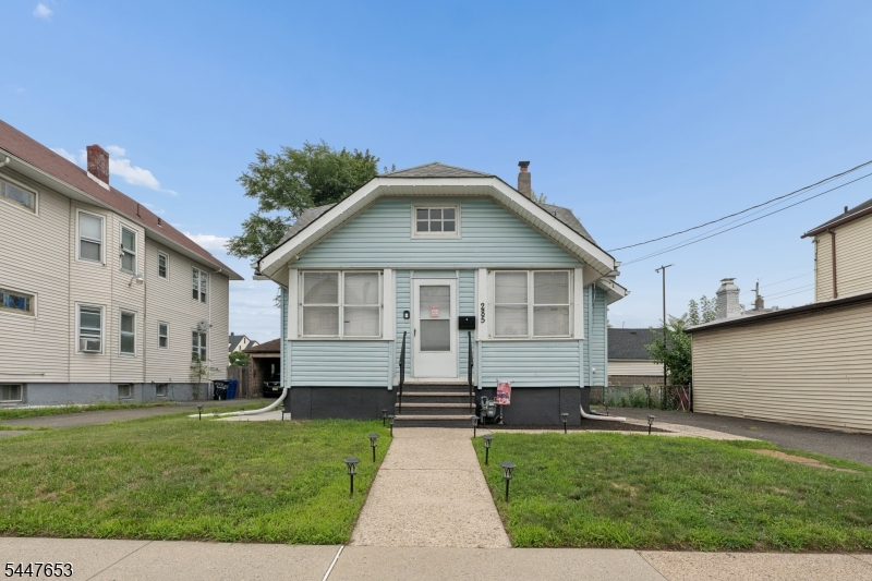 285 Madison Ave Property Photo 1