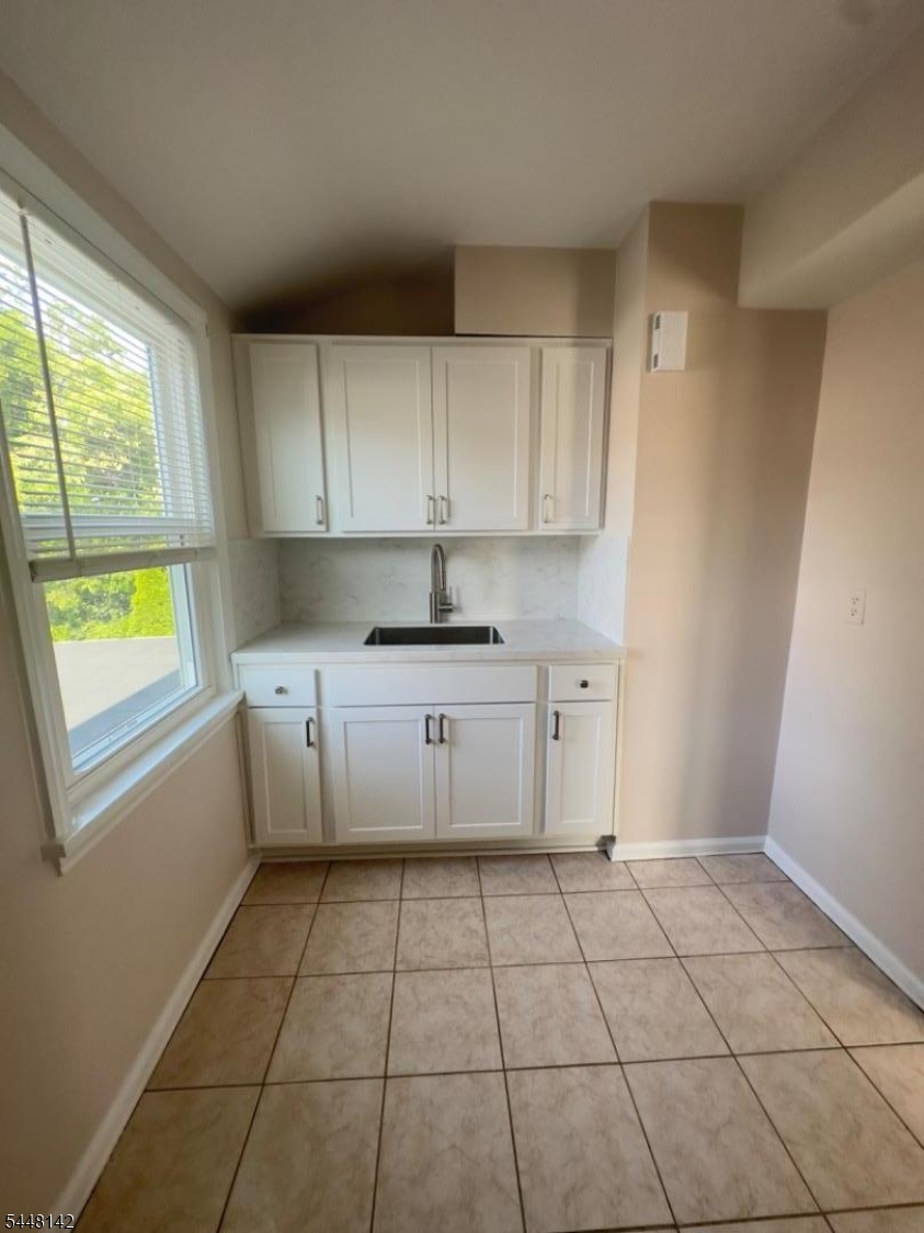 92 Aberdeen Ct Property Photo 3