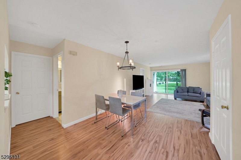 115 Wycombe Pl Property Photo 10