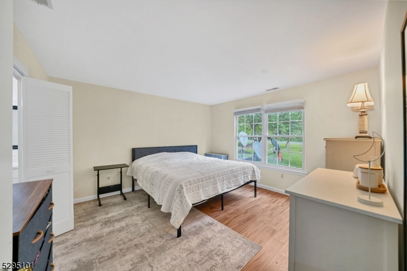 115 Wycombe Pl Property Photo 12