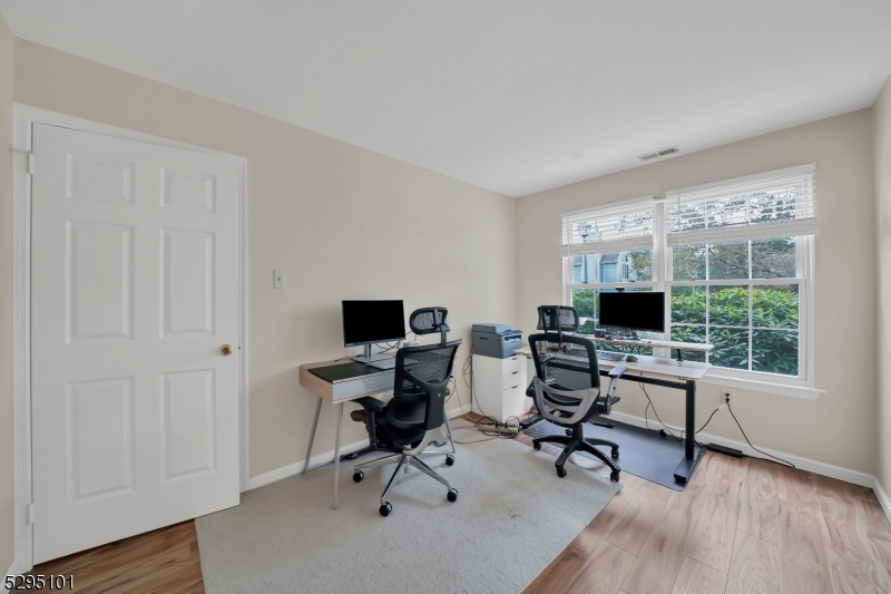 115 Wycombe Pl Property Photo 14