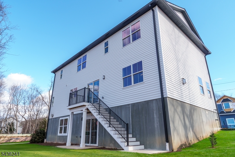 15 Walker Avenue Property Photo 5