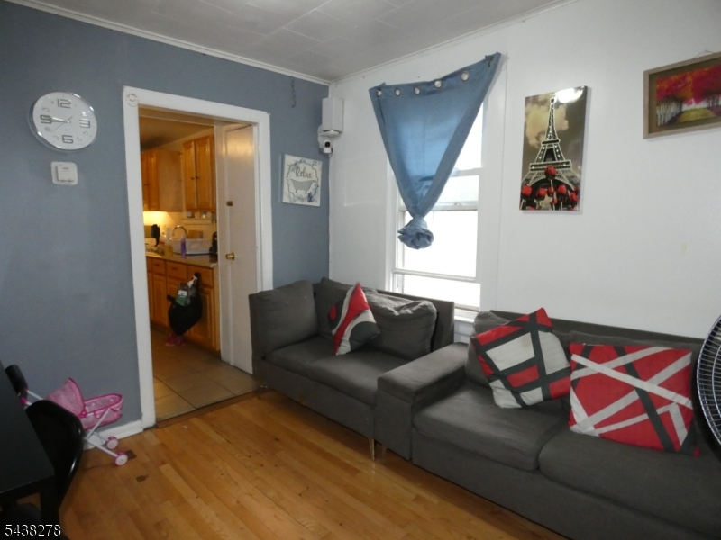 309 Washington St Property Photo 2