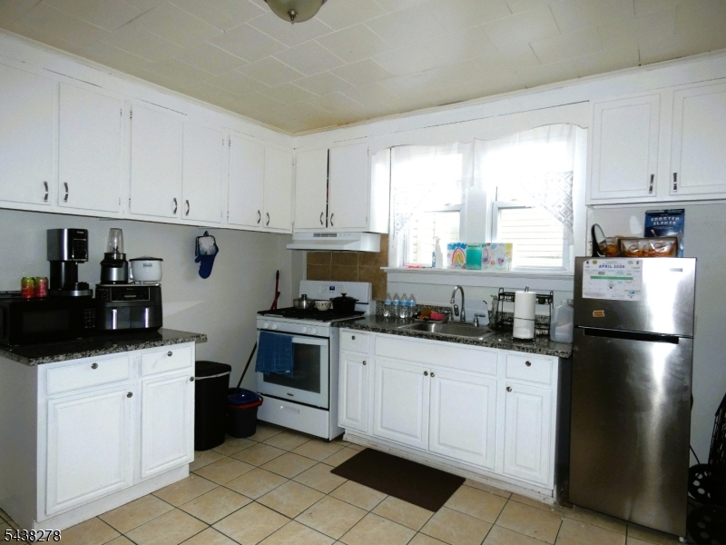 309 Washington St Property Photo 3