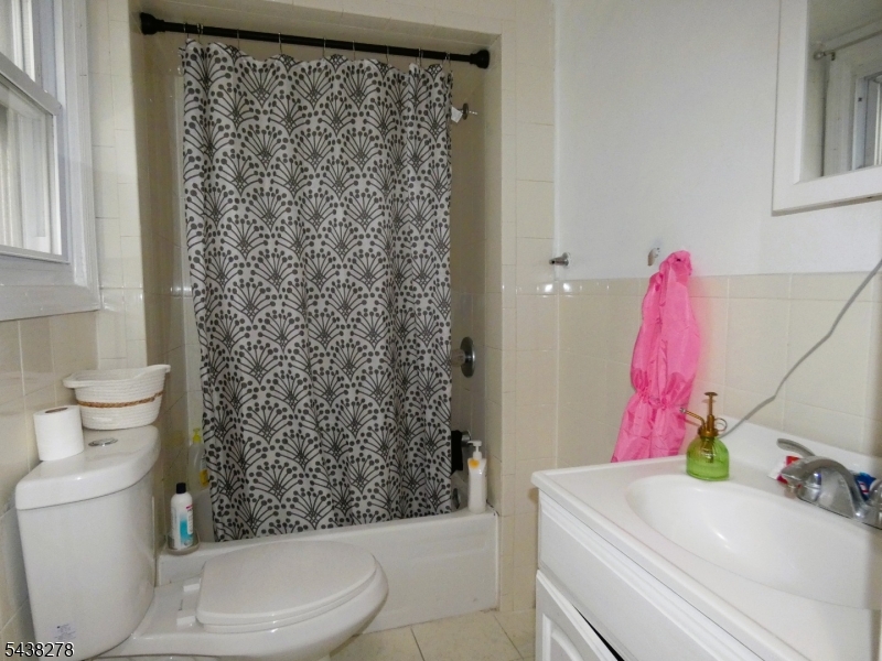 309 Washington St Property Photo 6