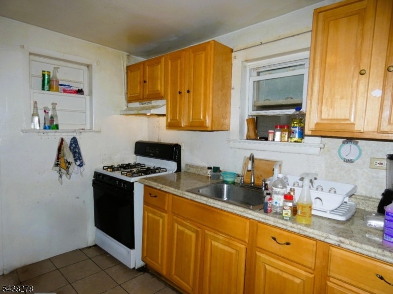 309 Washington St Property Photo 8