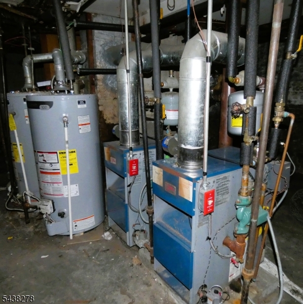 309 Washington St Property Photo 15