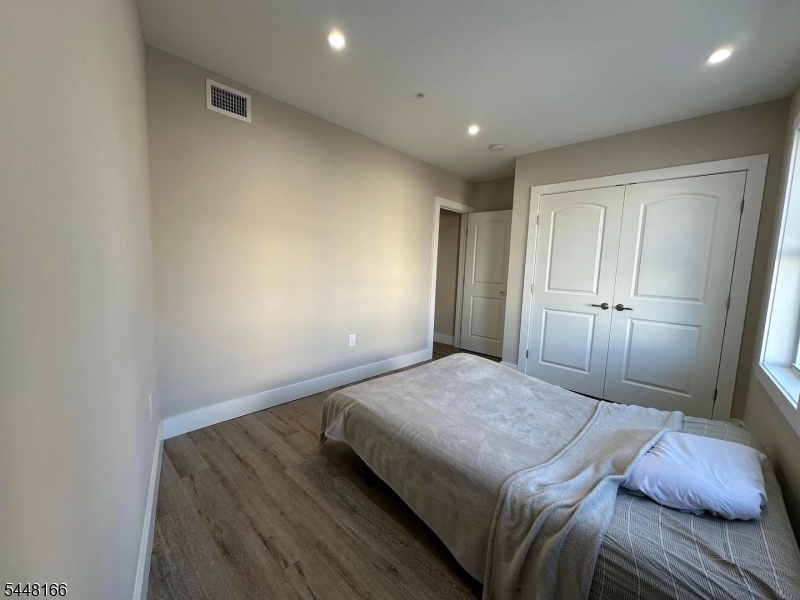 250 Snyder St 8 Property Photo 6