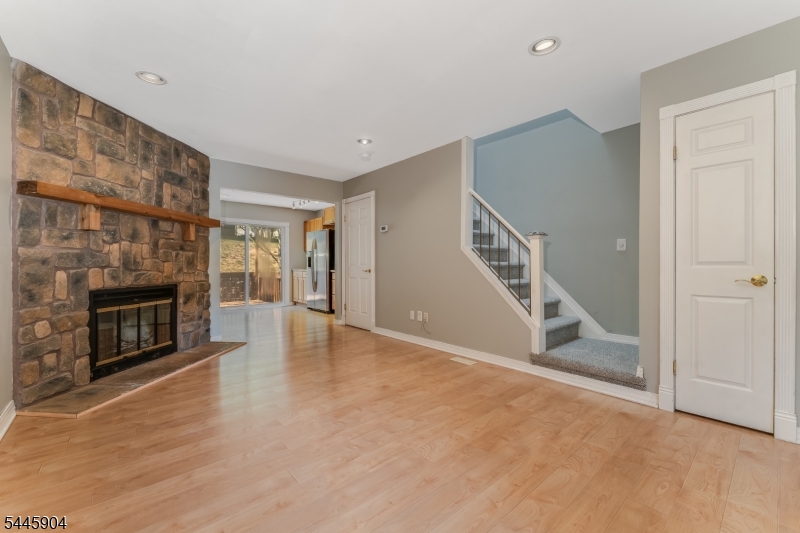 111 Sequoia Ct Property Photo 6