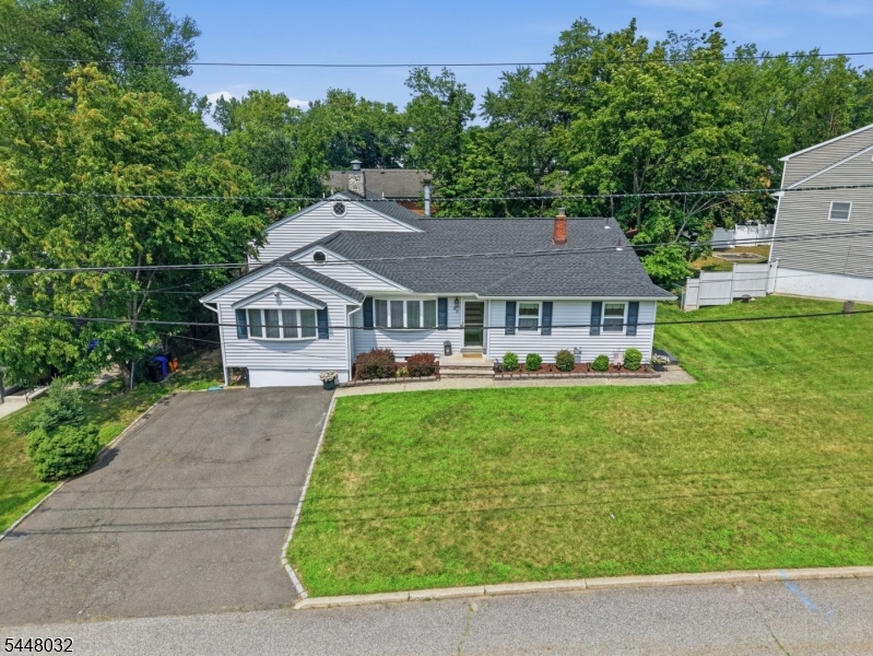 63 Stewart Ave Property Photo 40