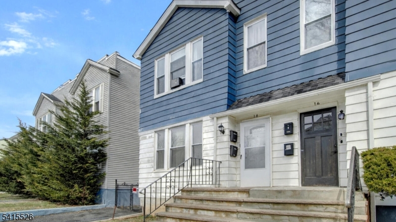 18 Mckay Ave Property Photo 2