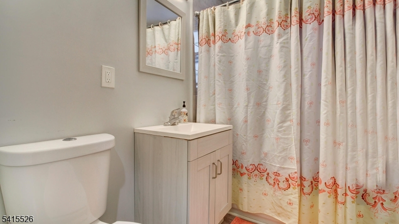 18 Mckay Ave Property Photo 12