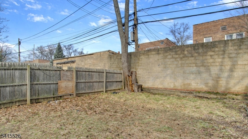 18 Mckay Ave Property Photo 23