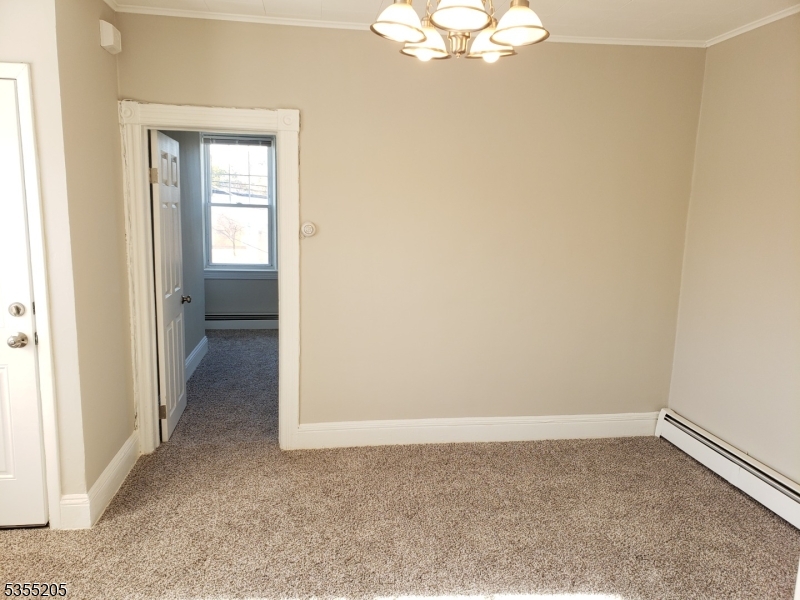 610 Cortlandt St Property Photo 23