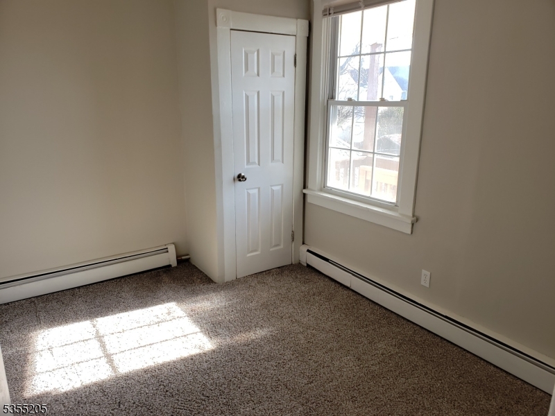 610 Cortlandt St Property Photo 26