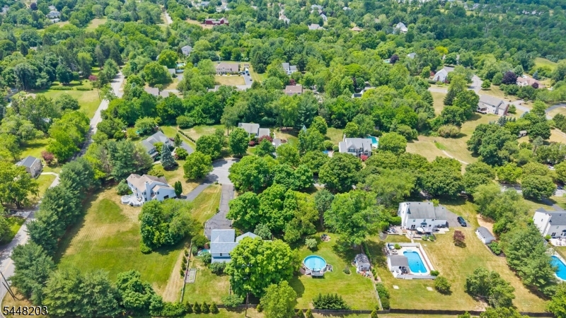 9 Mills Ct