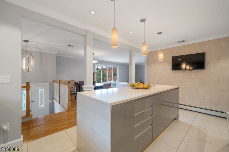 45 Grunwald St Property Photo 8