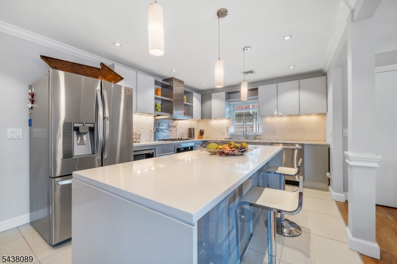 45 Grunwald St Property Photo 12