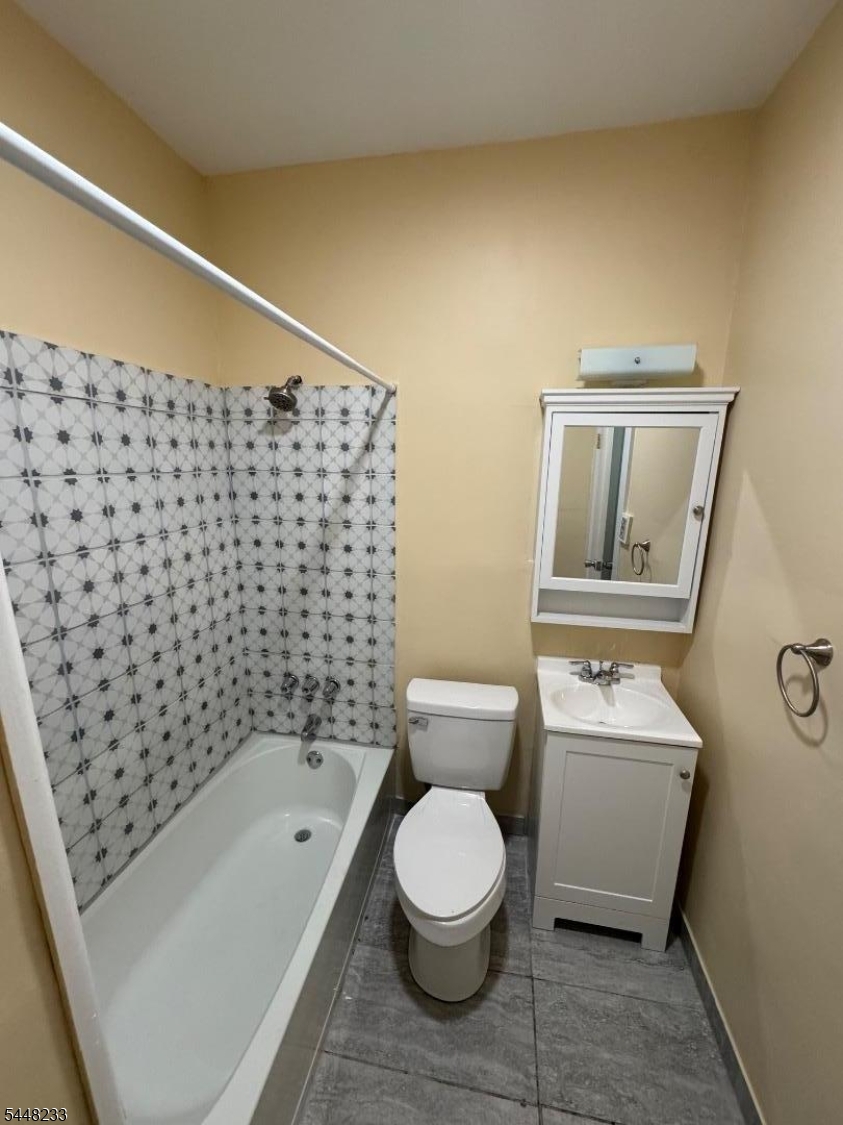 336 Harding Ave Property Photo 9