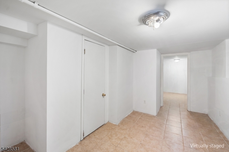 637 Union St Property Photo 15