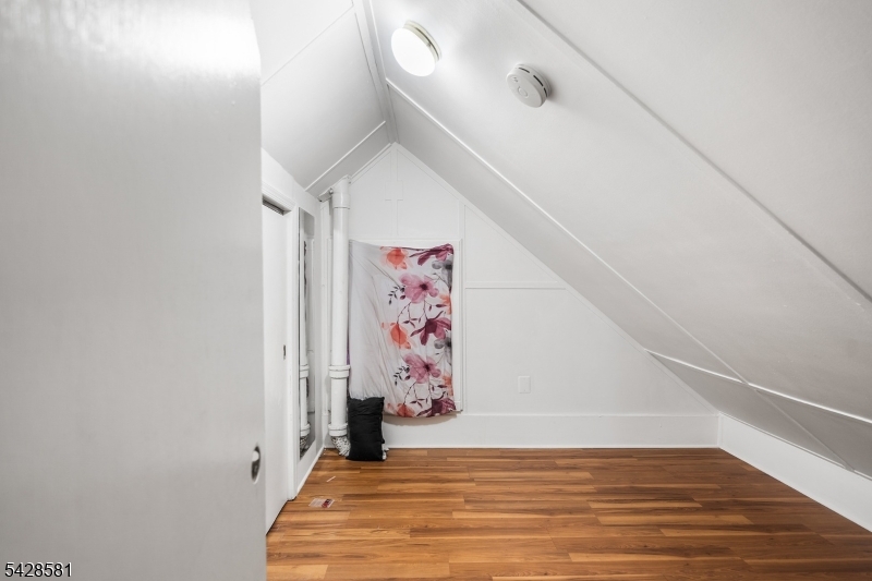 637 Union St Property Photo 25