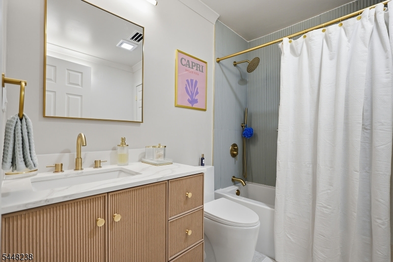 14 Big Piece Rd Property Photo 23