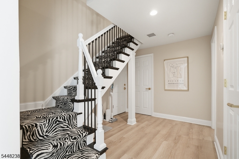14 Big Piece Rd Property Photo 25