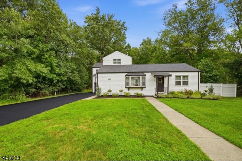 14 Big Piece Rd Property Photo 34