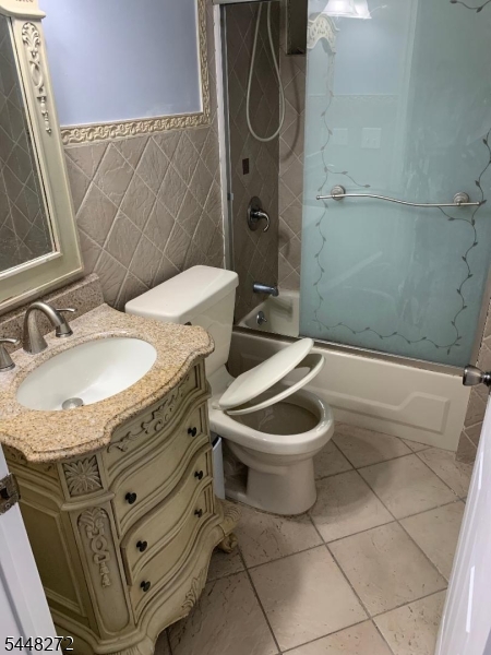 160 Brill St Property Photo 2