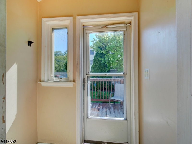105 Lower Rd Property Photo 4