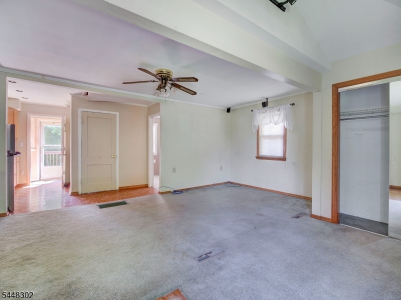105 Lower Rd Property Photo 5