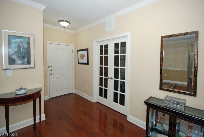 8 Pebble Rd C2 Property Photo 2