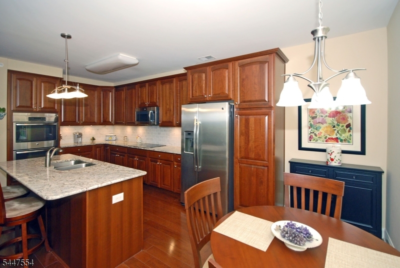 8 Pebble Rd C2 Property Photo 7