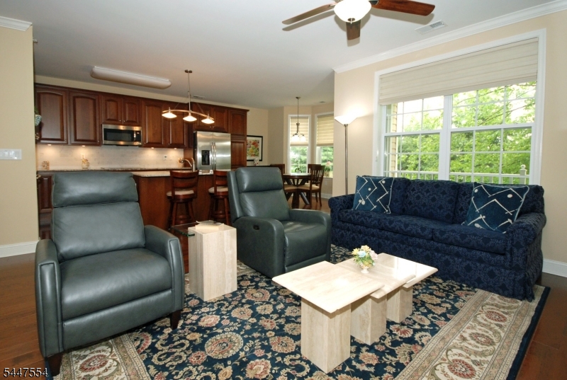 8 Pebble Rd C2 Property Photo 10