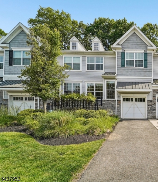 24 Pineview Dr Property Photo 1